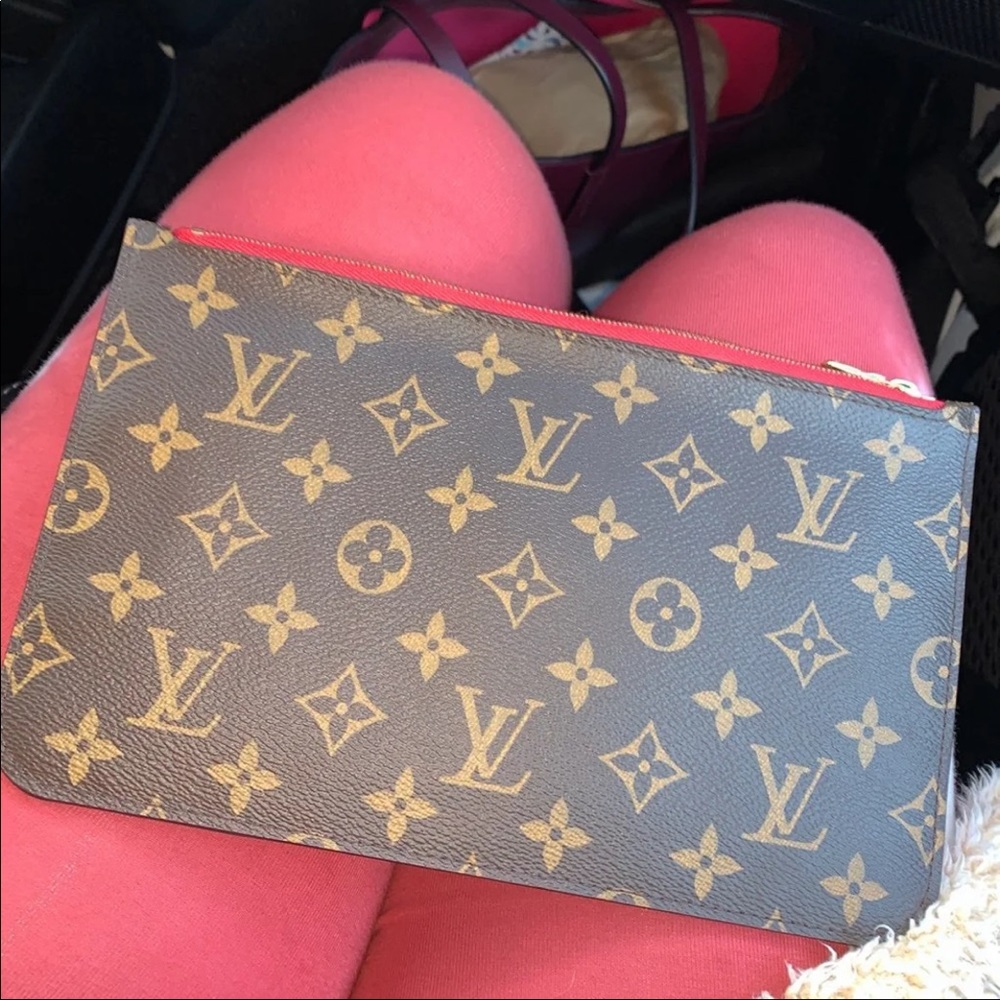 Louis Vuitton wallet in great condition